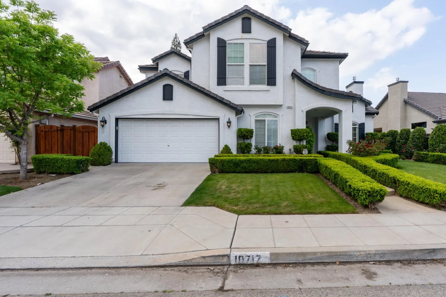 Fresno, California 93730, United States, 4 Bedrooms Bedrooms, ,3 BathroomsBathrooms,Residential,Active,112472