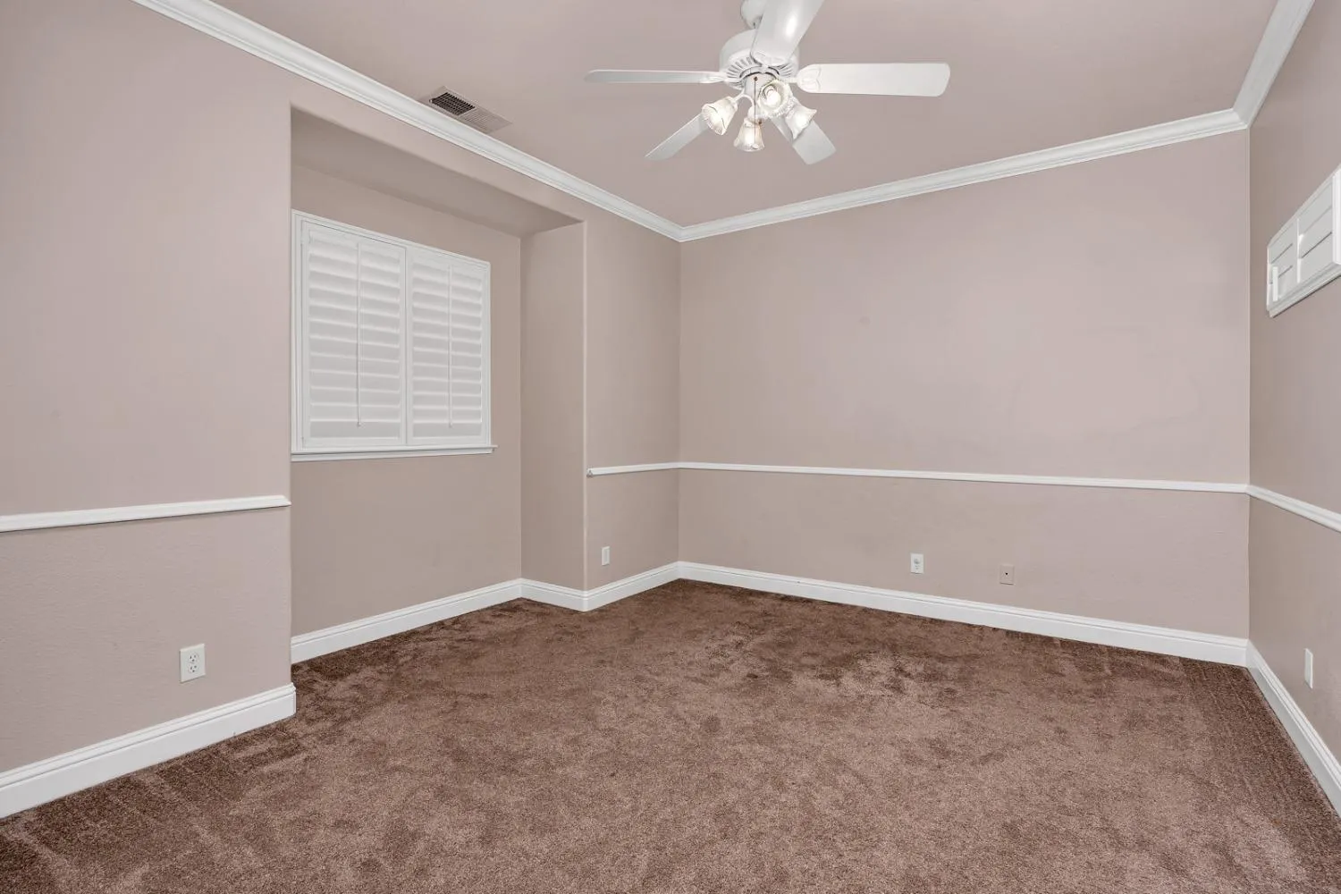 Fresno, California 93730, United States, 4 Bedrooms Bedrooms, ,3 BathroomsBathrooms,Residential,Active,112472