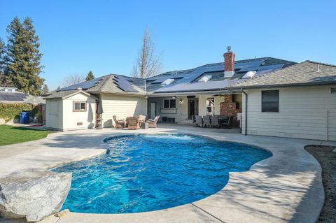 A home in Kingsburg