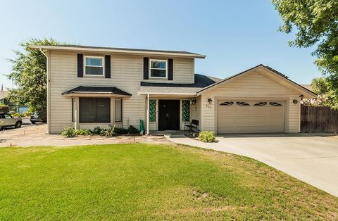 A home in Reedley