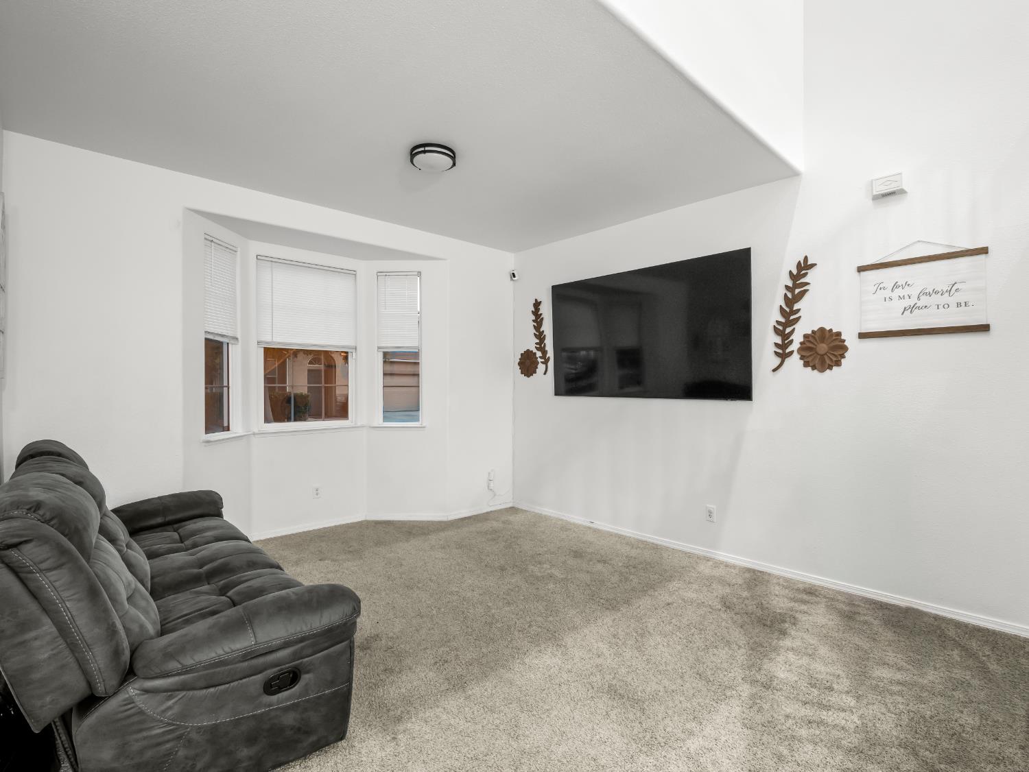 4056 W Pear Tree Lane - Photo 3