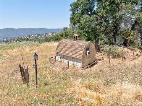 A home in North Fork