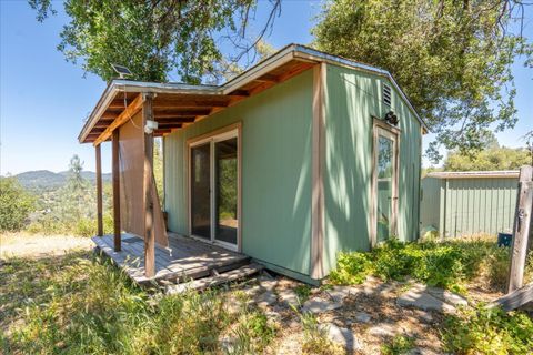 A home in North Fork