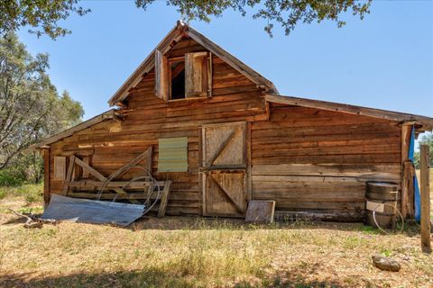 A home in North Fork