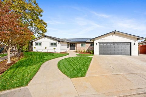 A home in Clovis