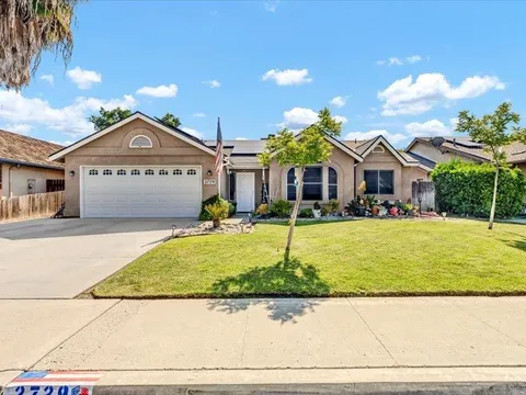 2729 Pine Castle Drive, Hanford, CA 93230 - MLS#: 629741