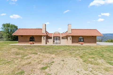 38720 Highway 41, Oakhurst, CA 93644 - MLS#: 611508