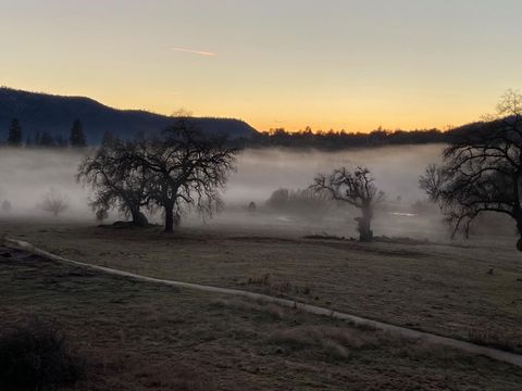 A home in Ahwahnee