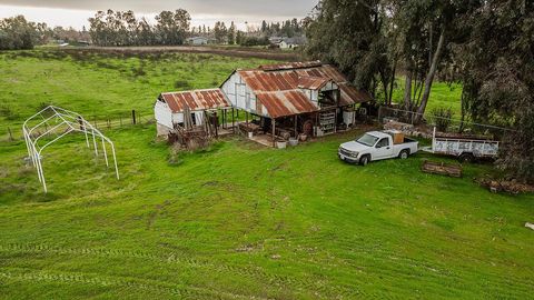 A home in Sanger