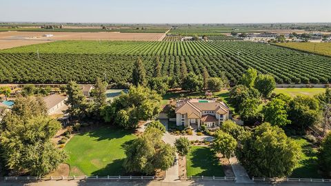 A home in Dinuba