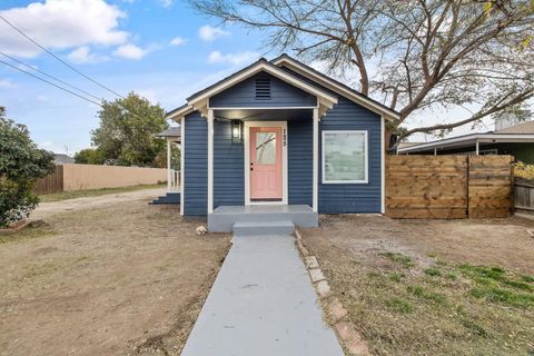 A home in Lemoore