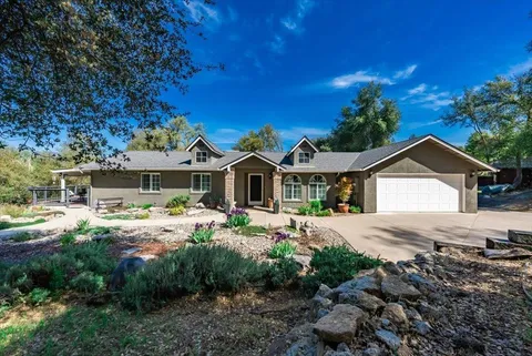 41056 Deer Creek Drive, Oakhurst, CA 93644 - MLS#: 629136