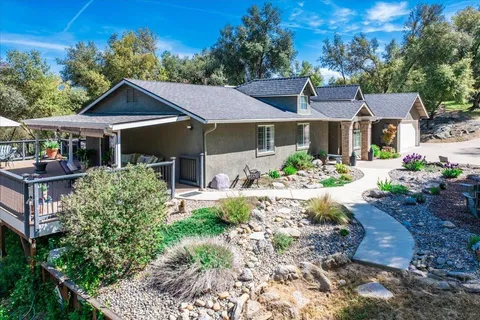 41056 Deer Creek Drive, Oakhurst, CA 93644 - MLS#: 629136