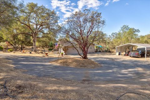 A home in Coarsegold