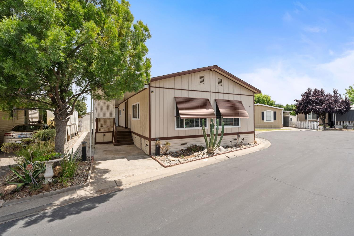 336 E Alluvial Avenue 86 - Photo 2