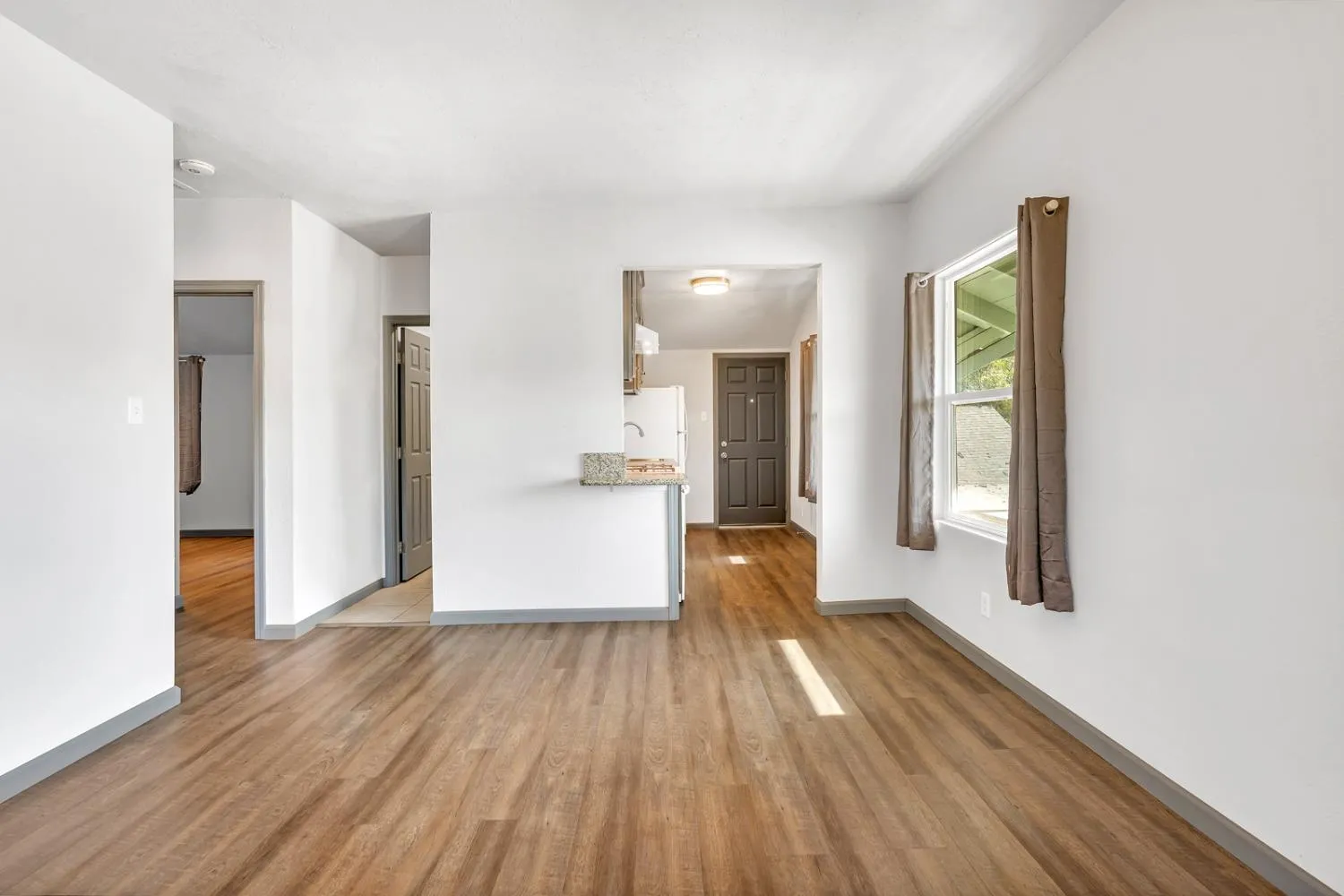 Fresno, California 93725, United States, 12 Bedrooms Bedrooms, ,Residential,Active,6370