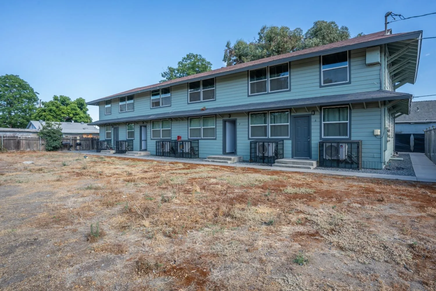 Fresno, California 93725, United States, 12 Bedrooms Bedrooms, ,Residential,Active,6370