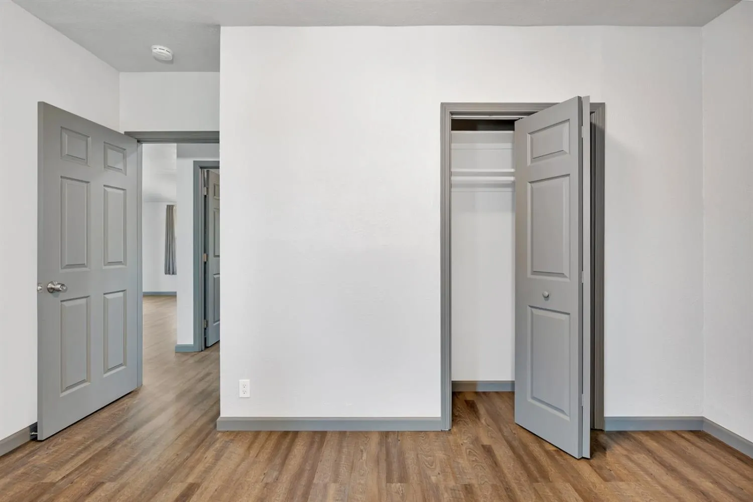 Fresno, California 93725, United States, 12 Bedrooms Bedrooms, ,Residential,Active,6370