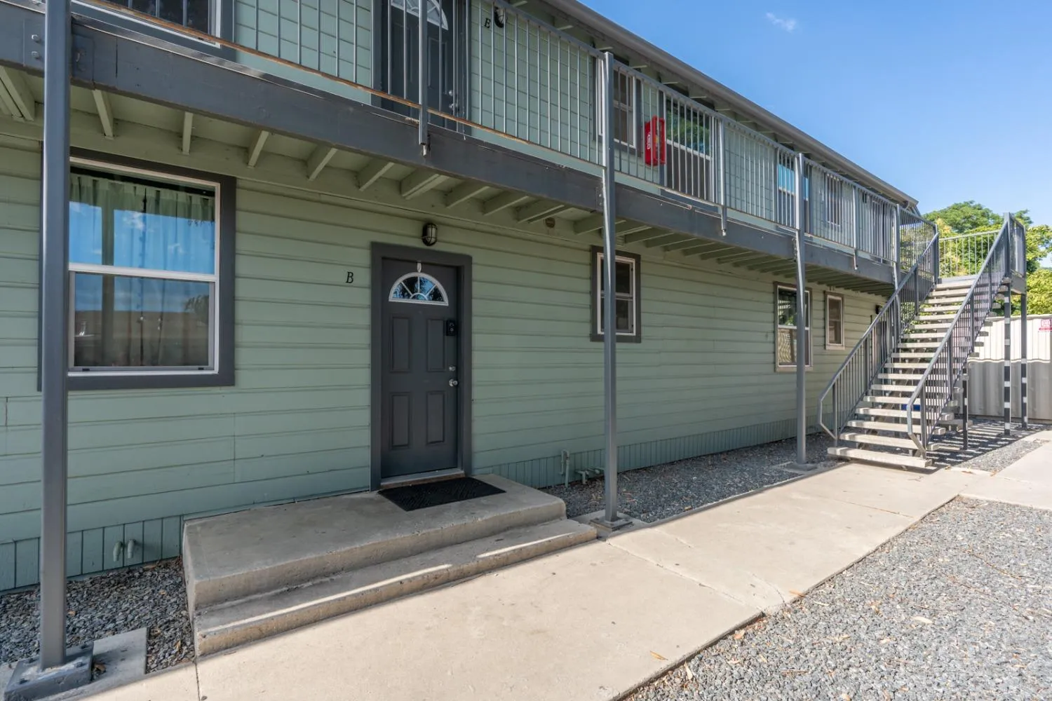 Fresno, California 93725, United States, 12 Bedrooms Bedrooms, ,Residential,Active,6370