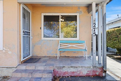 A home in Coalinga