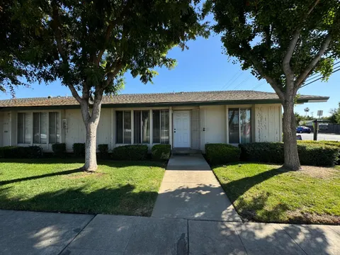 198 W Barstow Avenue Unit A, Fresno, CA 93704 - MLS#: 619371