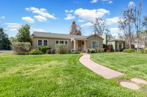 519 S Divisadero Street, Visalia, CA 93277 - MLS#: 621429
