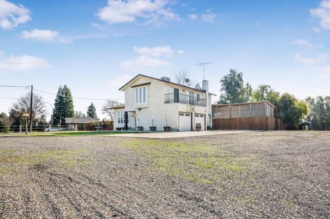 A home in Madera