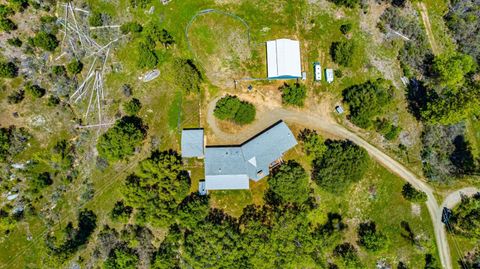 A home in Mariposa