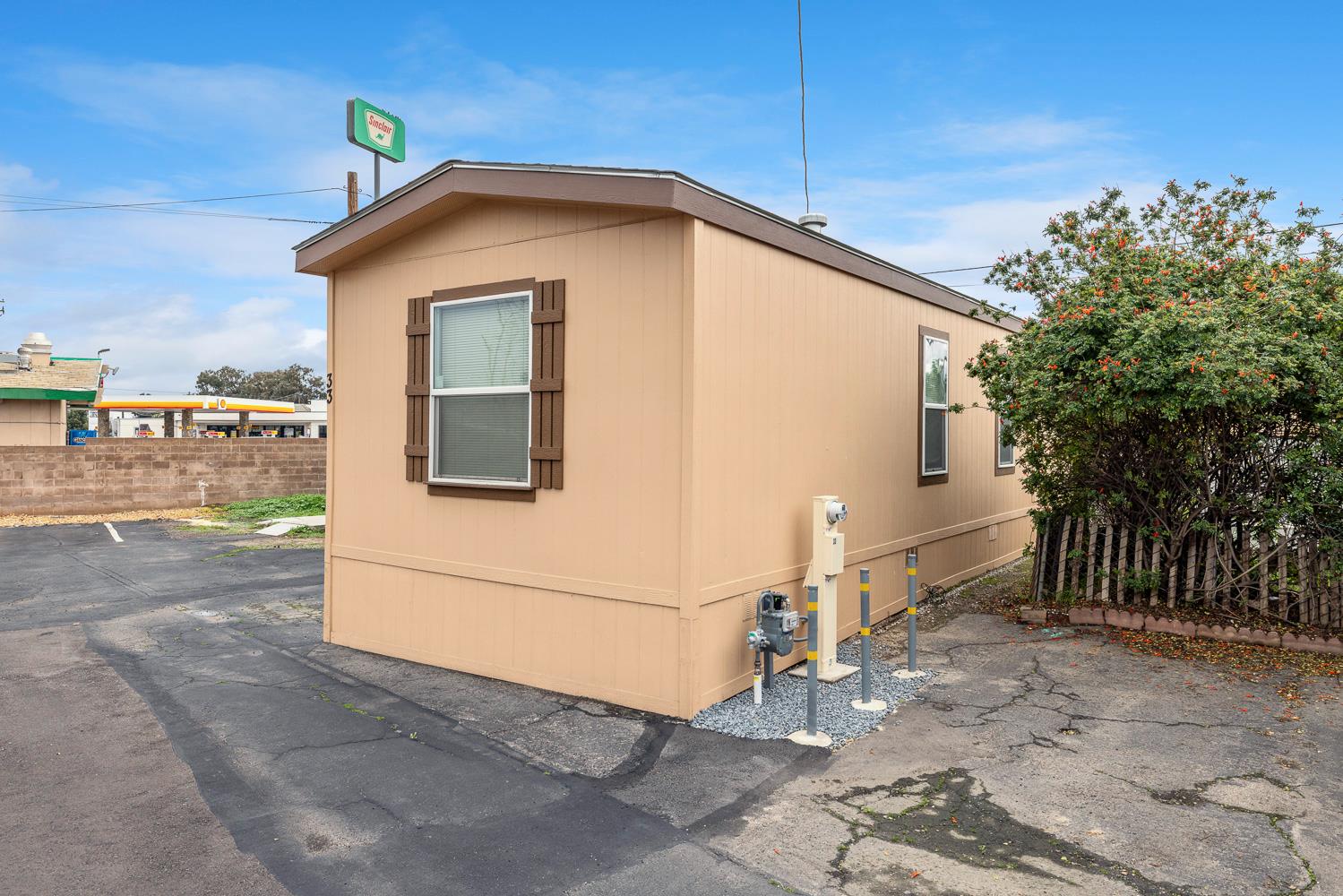 1719 W Olive 33 - Photo 3