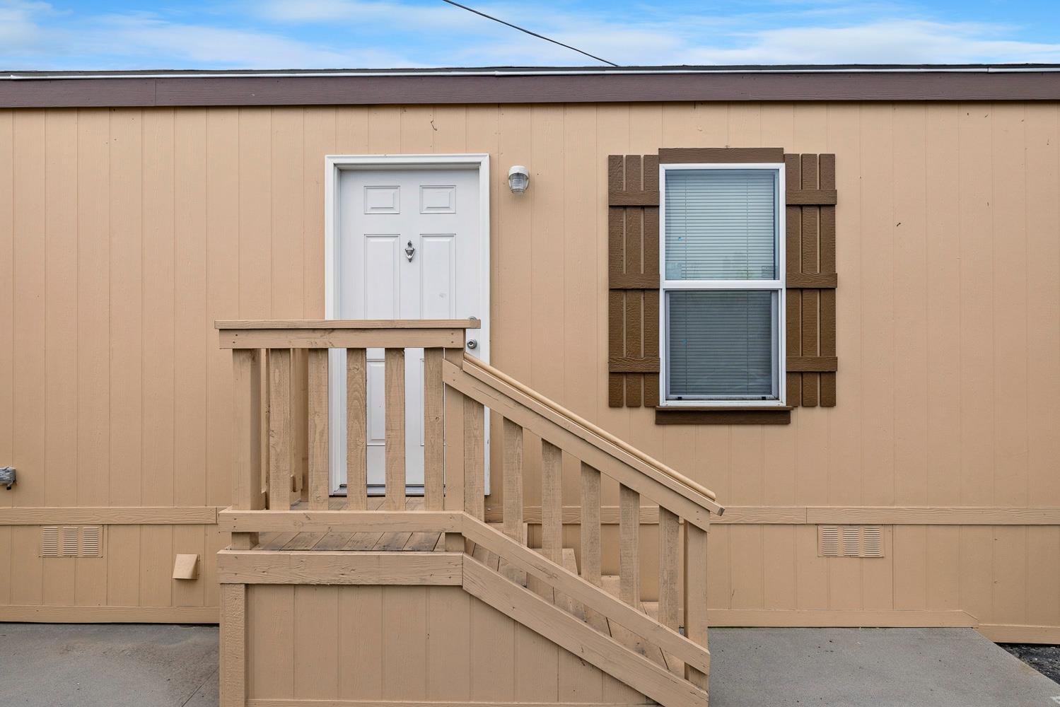 1719 W Olive 33 - Photo 4