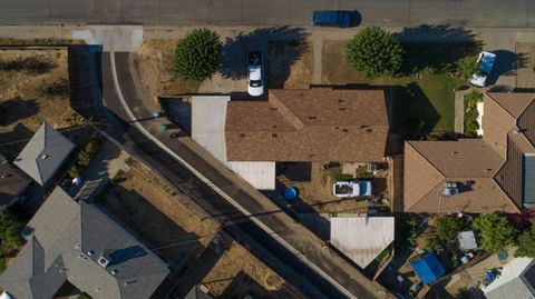 A home in Coalinga