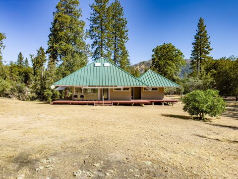 A home in Mariposa