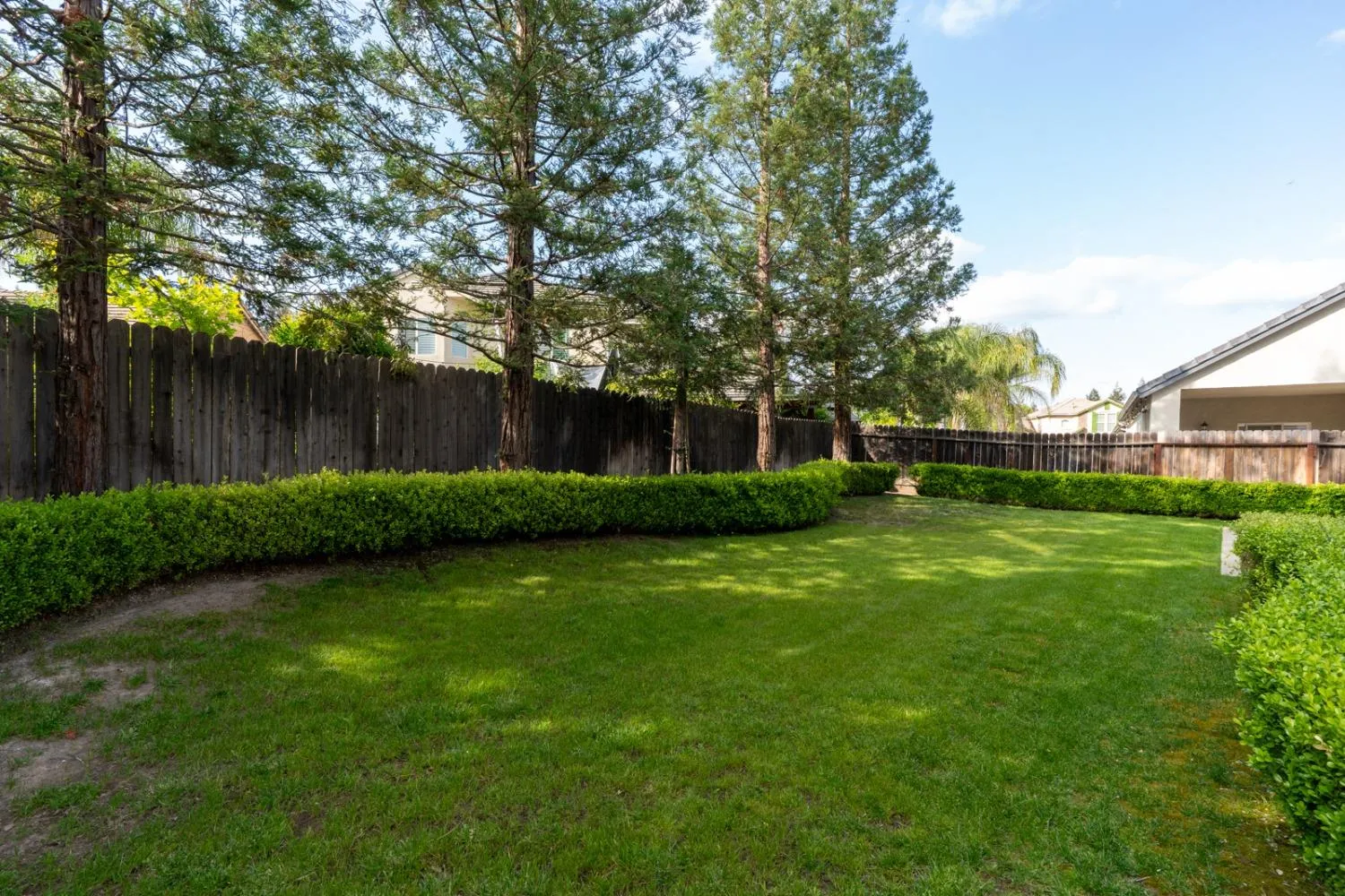 Fresno, California 93730, United States, 4 Bedrooms Bedrooms, ,3 BathroomsBathrooms,Residential,Active,131805