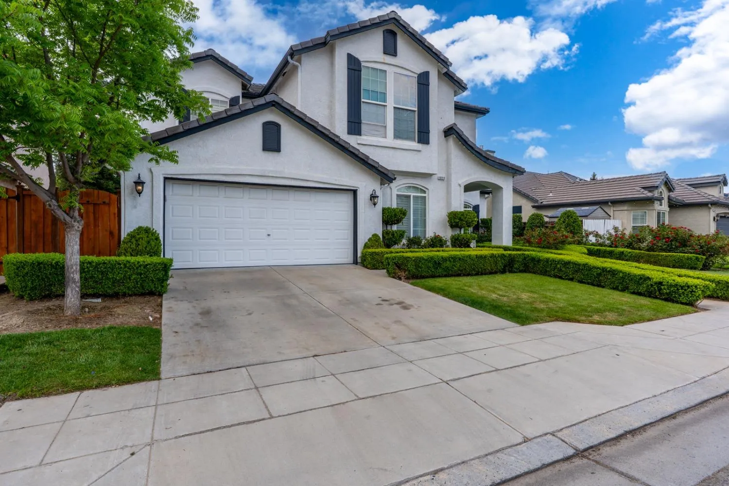 Fresno, California 93730, United States, 4 Bedrooms Bedrooms, ,3 BathroomsBathrooms,Residential,Active,131805