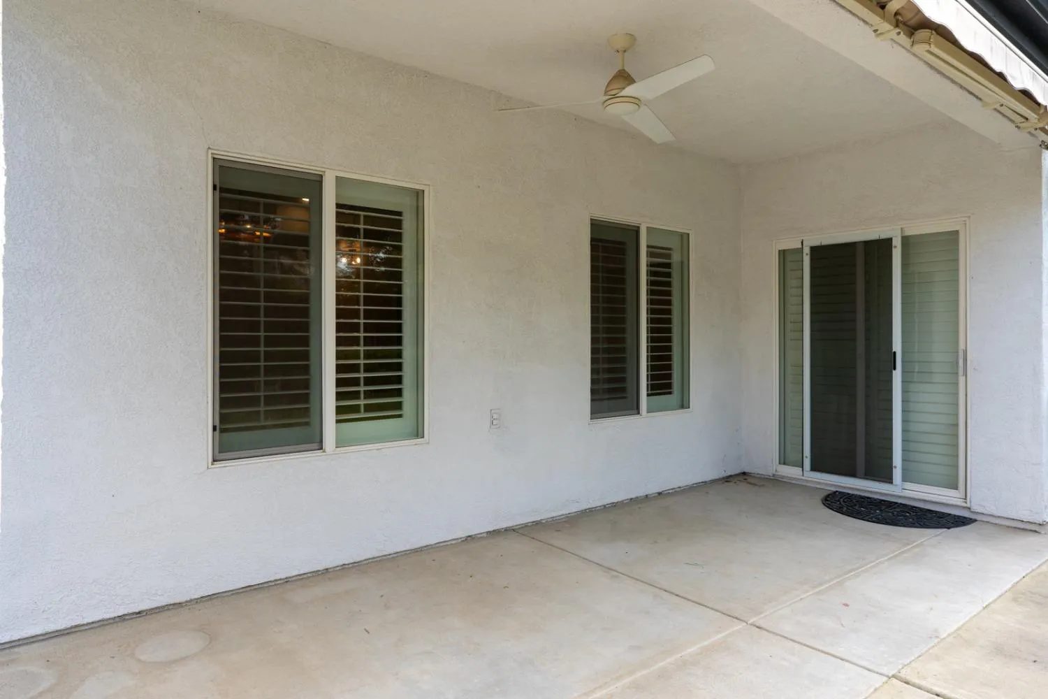 Fresno, California 93730, United States, 4 Bedrooms Bedrooms, ,3 BathroomsBathrooms,Residential,Active,131805