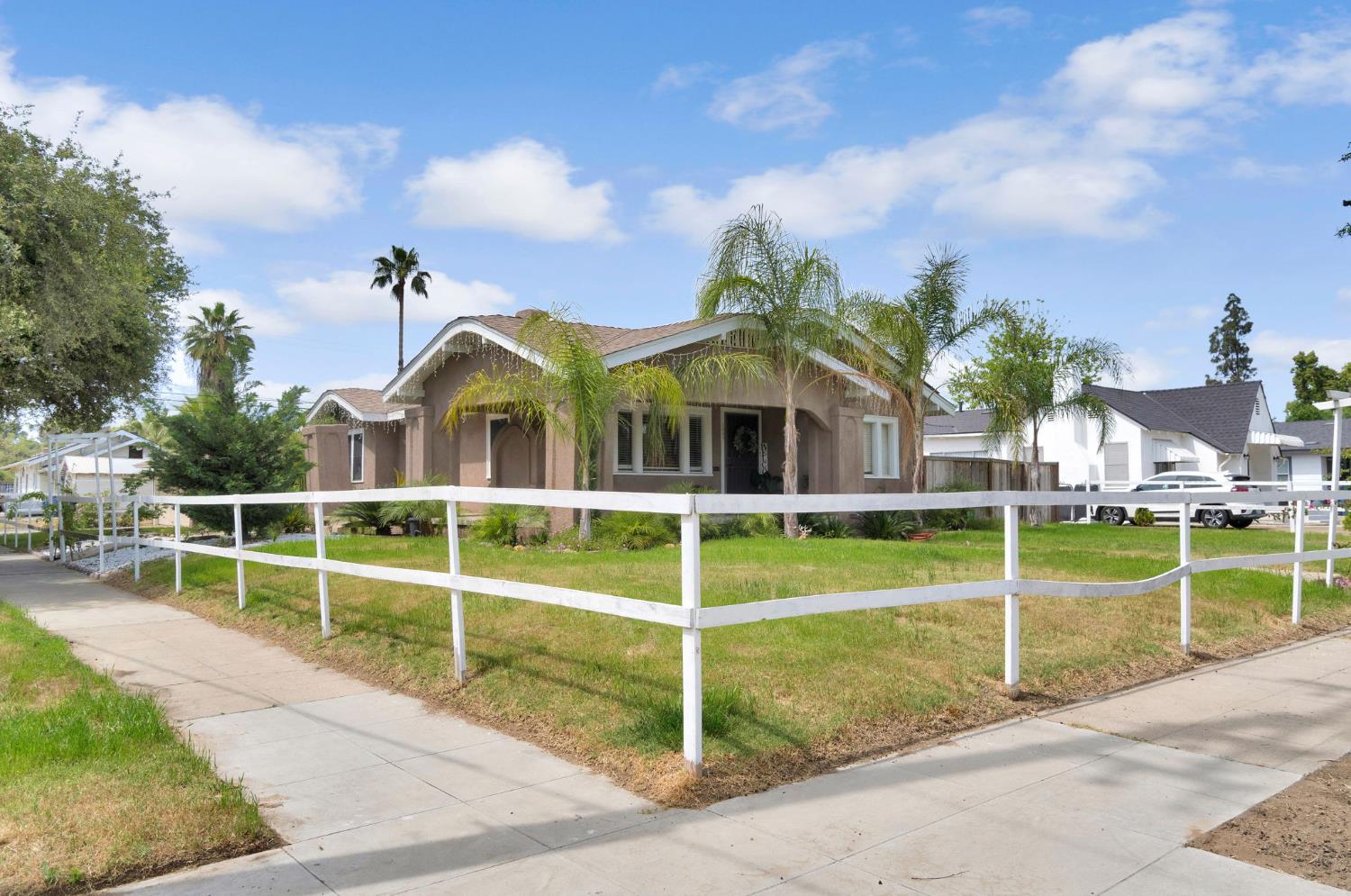 1005 N Fruit Avenue - Photo 4