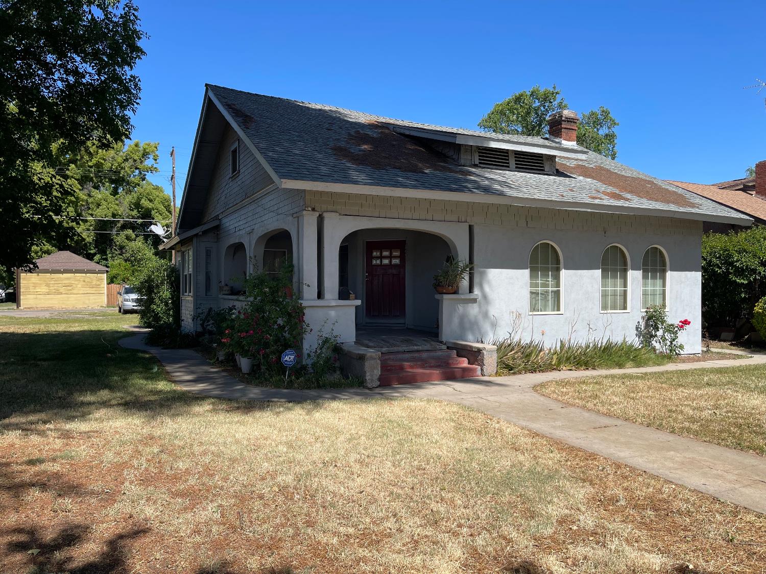 425 N D Street - Photo 2