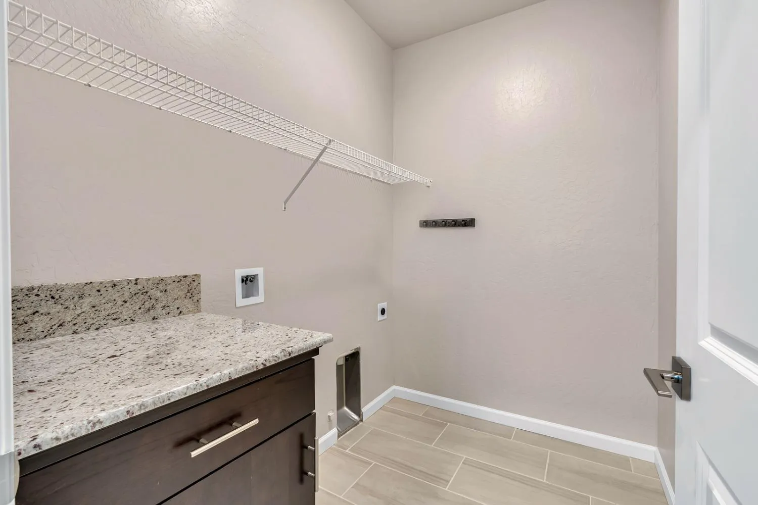 Clovis, California 93619, United States, 3 Bedrooms Bedrooms, ,2 BathroomsBathrooms,Residential,Active,103184