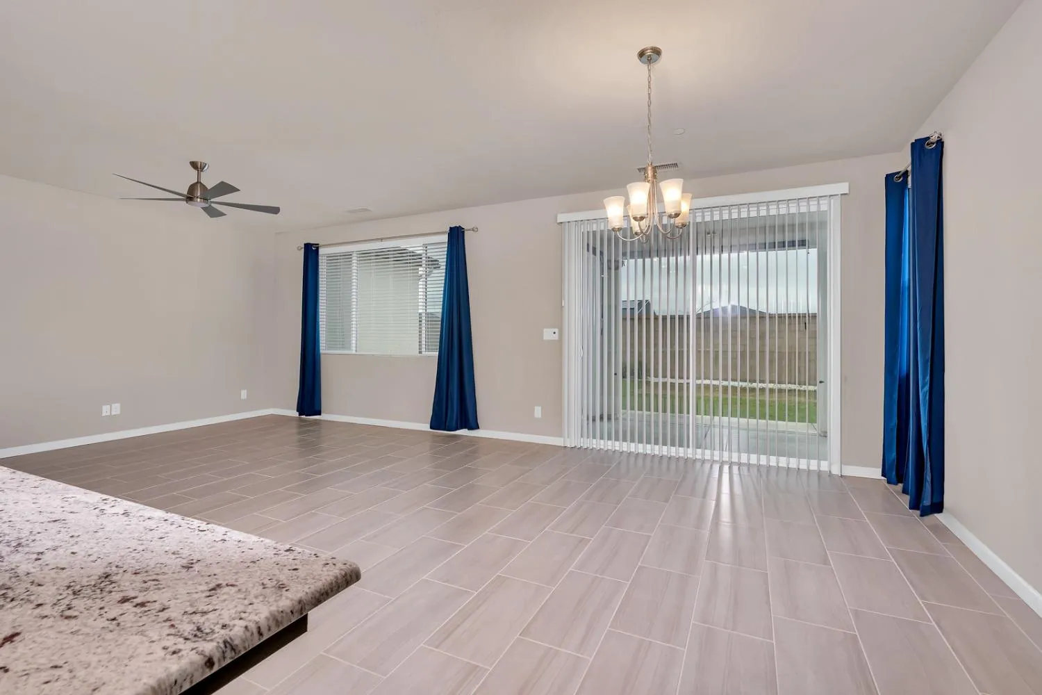 Clovis, California 93619, United States, 3 Bedrooms Bedrooms, ,2 BathroomsBathrooms,Residential,Active,103184