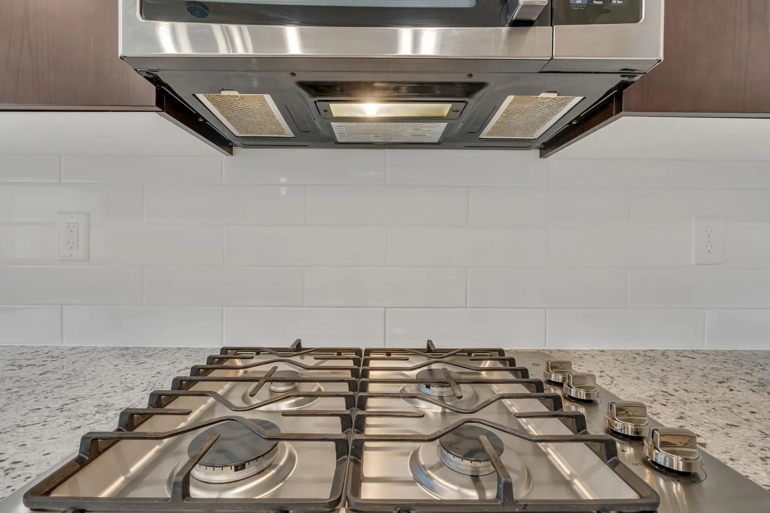 Clovis, California 93619, United States, 3 Bedrooms Bedrooms, ,2 BathroomsBathrooms,Residential,Active,103184