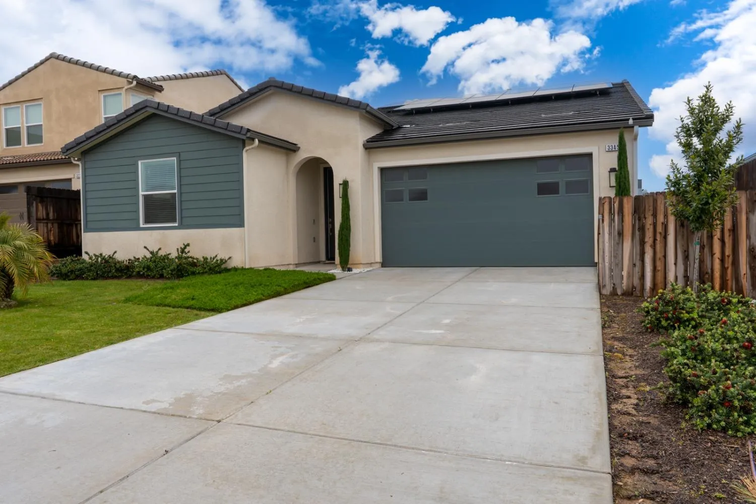 Clovis, California 93619, United States, 3 Bedrooms Bedrooms, ,2 BathroomsBathrooms,Residential,Active,103184