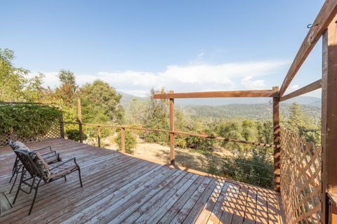 A home in Mariposa