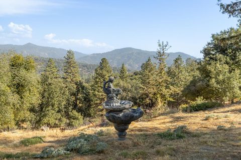 A home in Mariposa