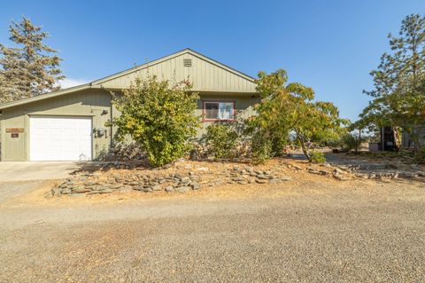 A home in Mariposa