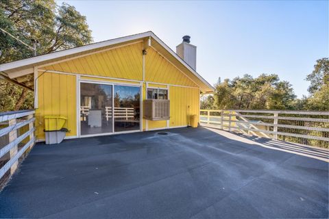 A home in Mariposa