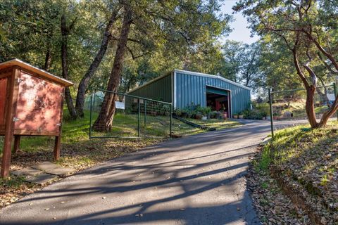 A home in Mariposa