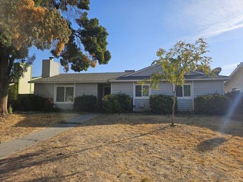 A home in Coalinga