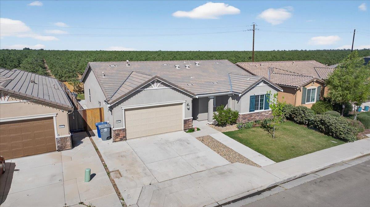 1442 Encantada Avenue - Photo 2