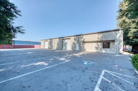 Featured picture for the property 616287