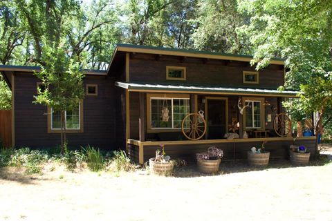 A home in Oakhurst